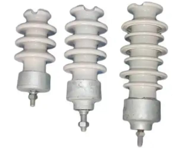 Aislador de porcelana tipo columna